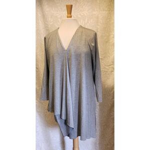 T49 NVELOP gray asymmetrical t-shirt knit 3/4 sleeves Unique versatile style